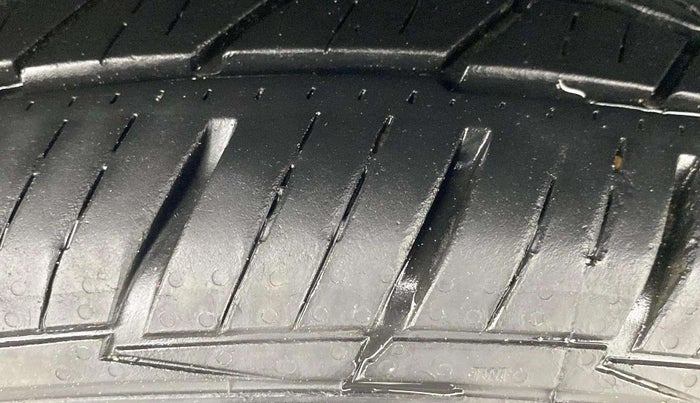 2020 KIA SELTOS HTX 1.5 DIESEL, Diesel, Manual, 77,149 km, Right Rear Tyre Tread