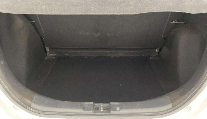 2015 Honda Jazz 1.2L I-VTEC V AT, Petrol, Automatic, 36,777 km, Boot Open Zoomed View