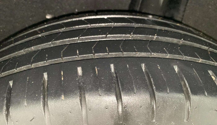 2021 Maruti Baleno ALPHA CVT PETROL 1.2, Petrol, Automatic, 15,548 km, Left Rear Tyre Tread