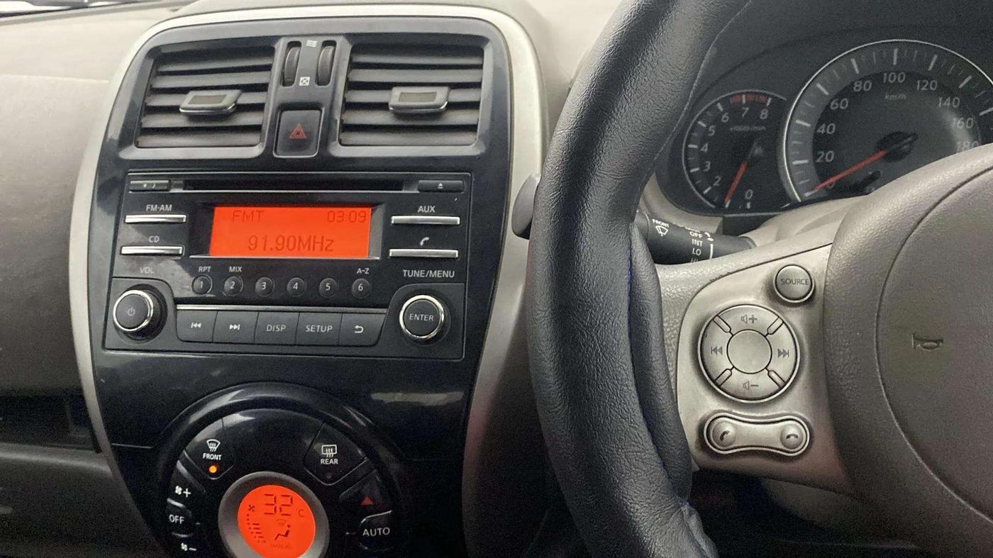 2014 Nissan Micra XV CVT, Petrol, Automatic, 84,836 km, Air Conditioner