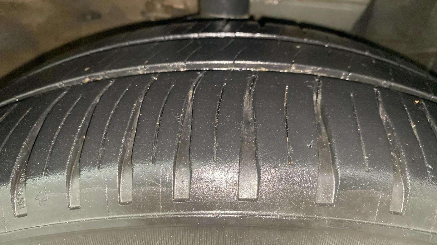 2014 Nissan Micra XV CVT, Petrol, Automatic, 84,836 km, Right Front Tyre Tread