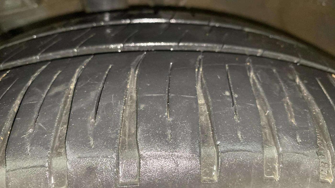 2014 Nissan Micra XV CVT, Petrol, Automatic, 84,836 km, Left Front Tyre Tread
