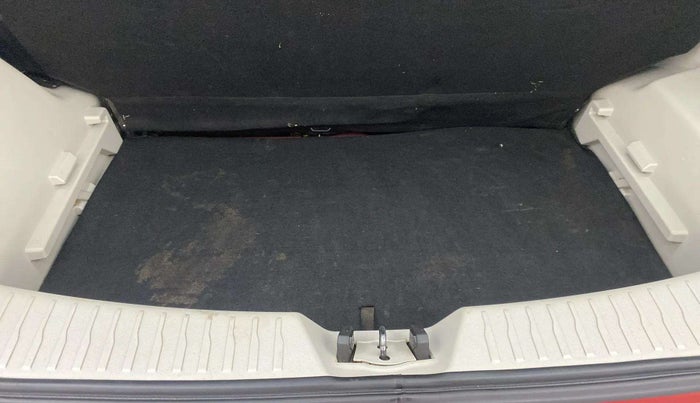 2022 Mahindra XUV300 W6 1.5 Sunroof Diesel, Diesel, Manual, 45,598 km, Boot Open Zoomed View