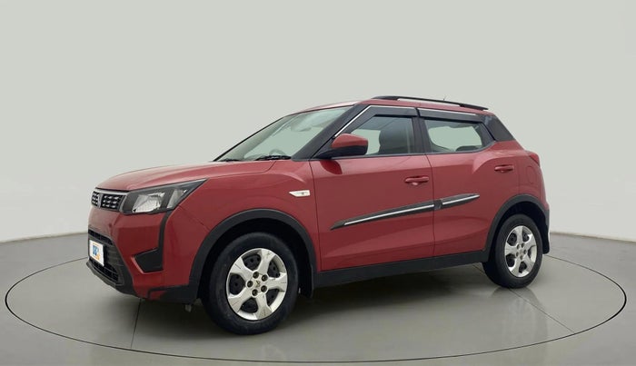 2022 Mahindra XUV300 W6 1.5 Sunroof Diesel, Diesel, Manual, 45,598 km, Left Front Diagonal