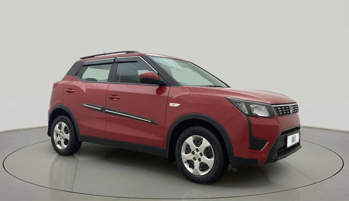 2022 Mahindra XUV300 W6 1.5 Sunroof Diesel, Diesel, Manual, 45,598 km, Right Front Diagonal