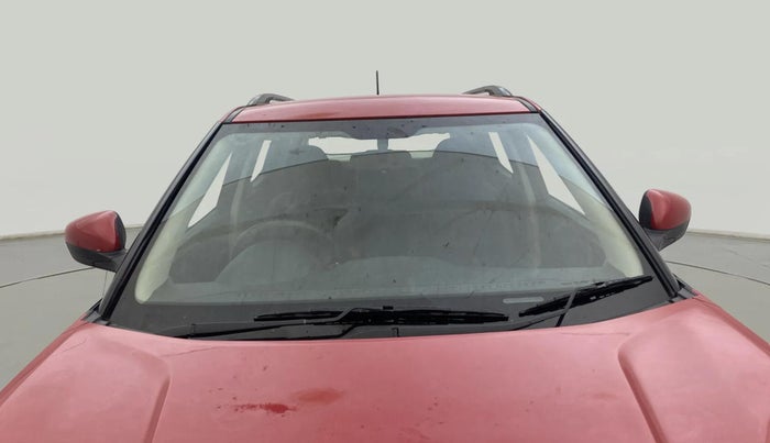 2022 Mahindra XUV300 W6 1.5 Sunroof Diesel, Diesel, Manual, 45,598 km, Front Windshield