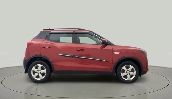 2022 Mahindra XUV300 W6 1.5 Sunroof Diesel, Diesel, Manual, 45,598 km, Right Side View