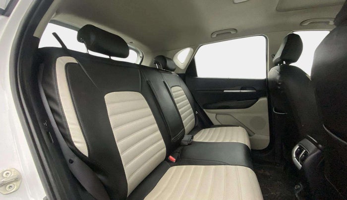 2021 KIA SONET HTX 1.0 DCT, Petrol, Automatic, 53,625 km, Right Side Rear Door Cabin