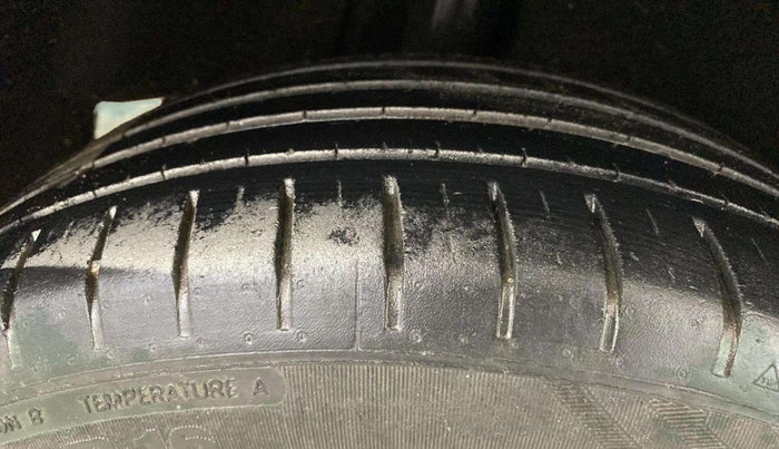 2021 Toyota Glanza G, Petrol, Manual, 45,910 km, Right Rear Tyre Tread