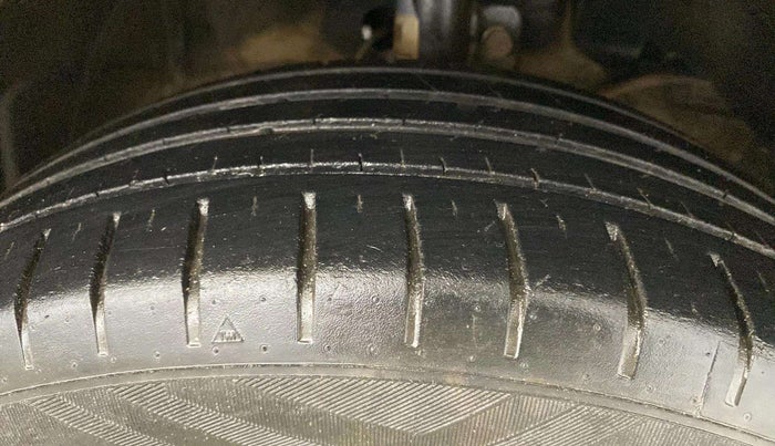 2021 Toyota Glanza G, Petrol, Manual, 45,910 km, Right Front Tyre Tread