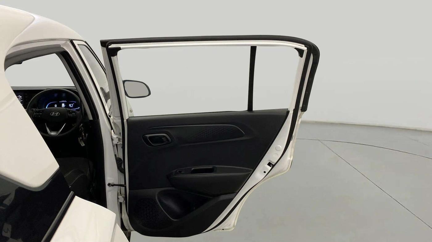 2024 Hyundai EXTER S 1.2 CNG MT, CNG, Manual, 13,625 km, RHS Rear Door