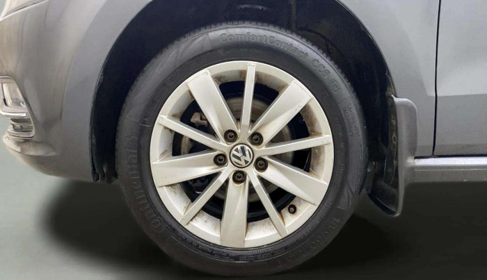 2016 Volkswagen Polo HIGHLINE1.2L, Petrol, Manual, 70,541 km, Left Front Wheel