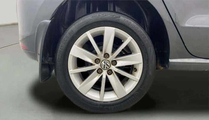 2016 Volkswagen Polo HIGHLINE1.2L, Petrol, Manual, 70,541 km, Right Rear Wheel