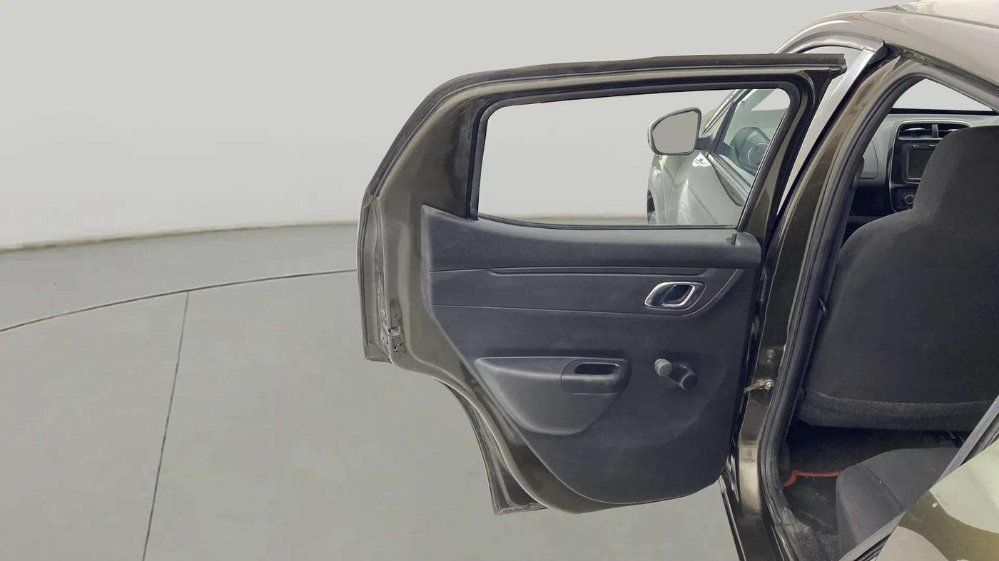 2019 Renault Kwid RXT 1.0 AMT (O), Petrol, Automatic, 27,047 km, LHS Rear Door