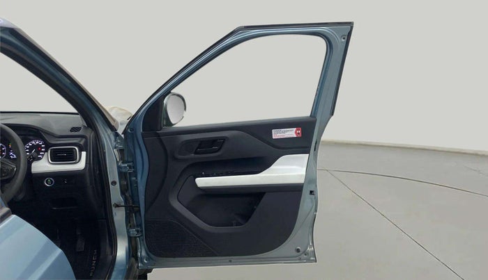 2022 Tata PUNCH ACCOMPLISHED AMT, Petrol, Automatic, 20,546 km, RHS Front Door