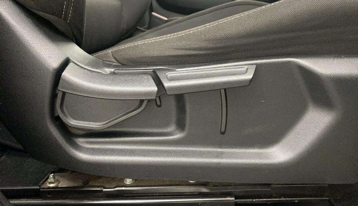 2019 Hyundai VENUE SX PLUS 1.0 TURBO DCT, Petrol, Automatic, 29,247 km, Driver Side Adjustment Panel