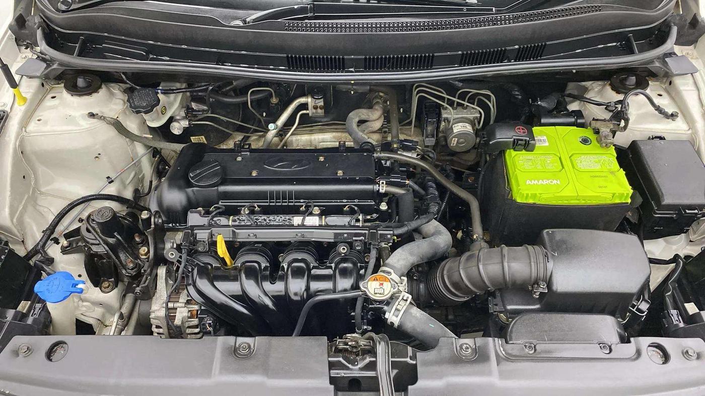 2016 Hyundai Verna 1.6 VTVT S, Petrol, Manual, 89,473 km, Engine View