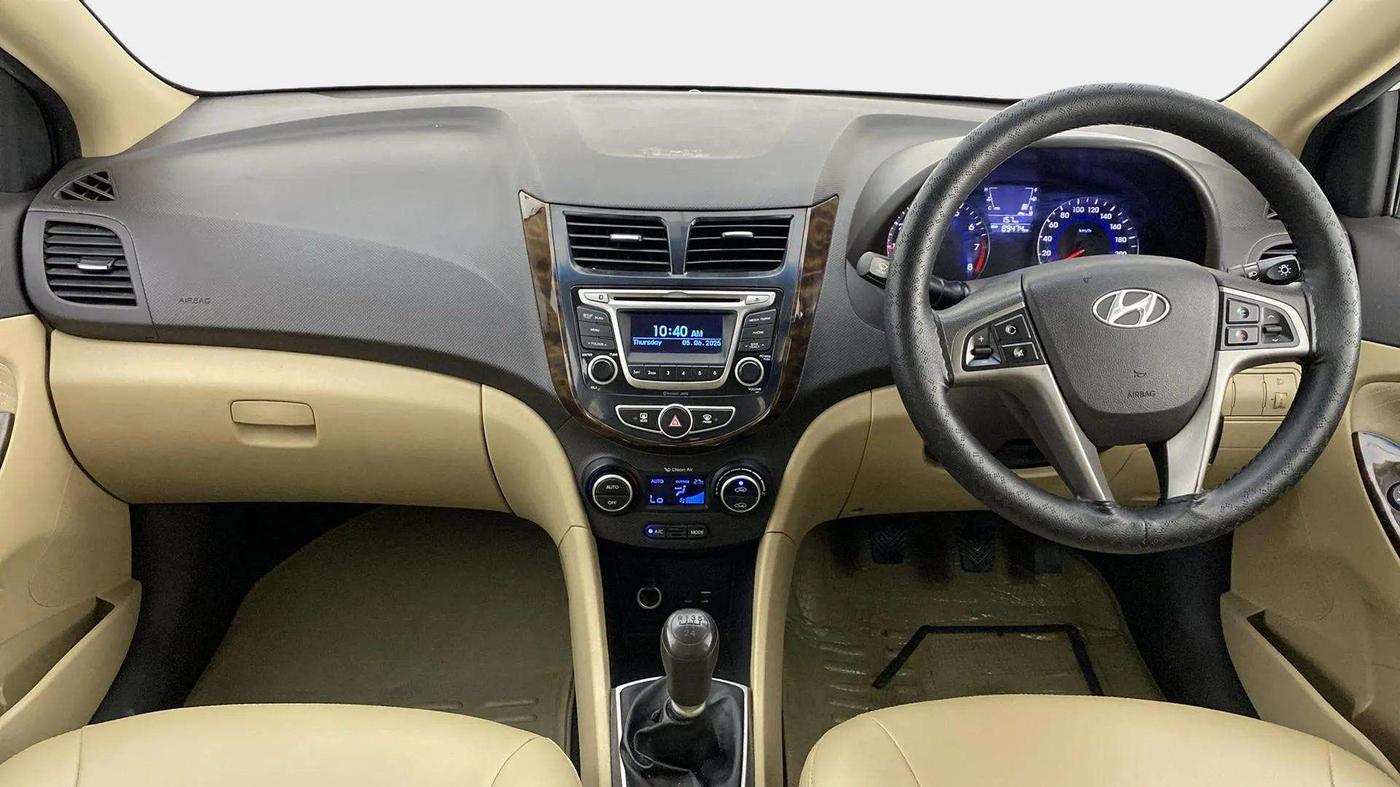2016 Hyundai Verna 1.6 VTVT S, Petrol, Manual, 89,473 km, Dashboard