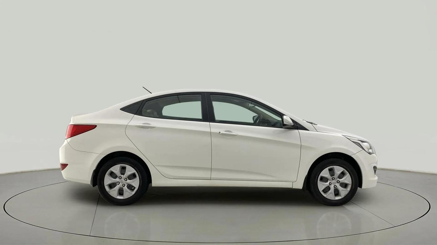 2016 Hyundai Verna 1.6 VTVT S, Petrol, Manual, 89,473 km, Right Side View