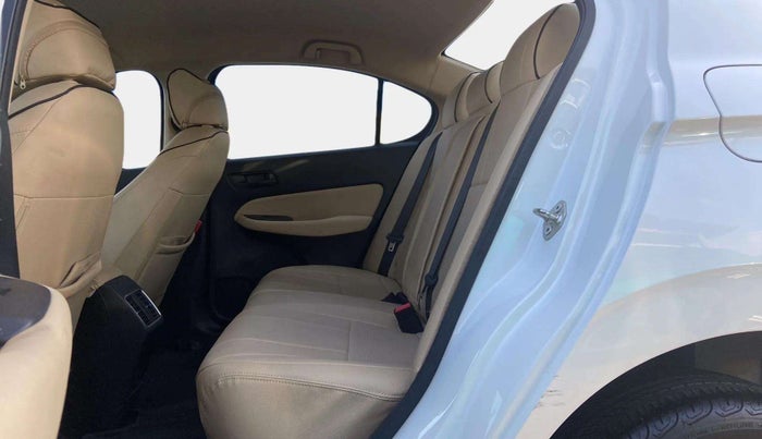 2022 Honda City 1.5L I-VTEC V MT 5TH GEN, Petrol, Manual, 13,427 km, Right Side Rear Door Cabin