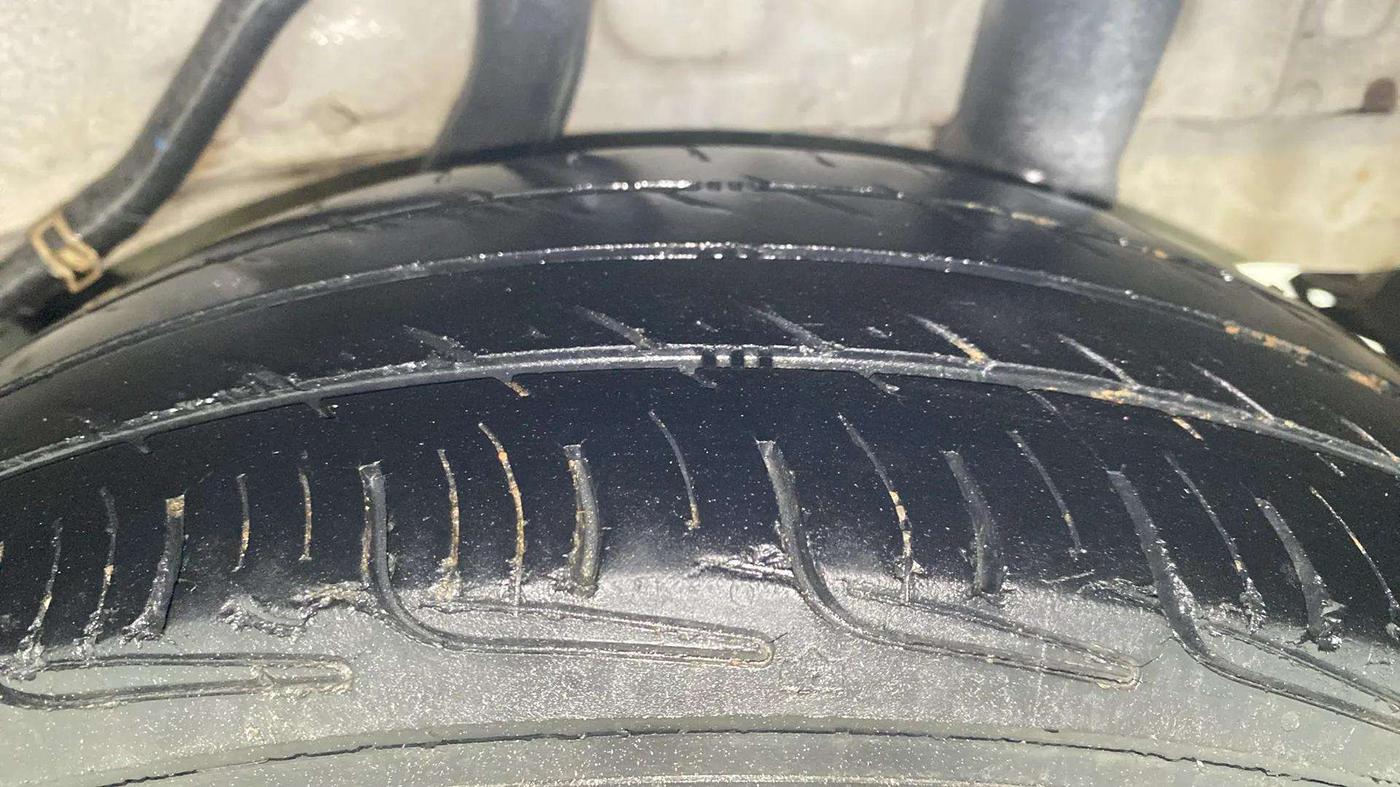 2016 Honda Brio S MT, Petrol, Manual, 39,748 km, Left Rear Tyre Tread