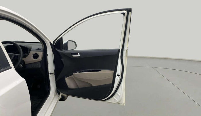 2015 Hyundai Xcent S 1.2, Petrol, Manual, 23,723 km, RHS Front Door