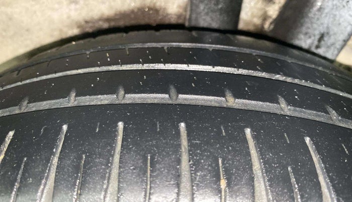 2015 Hyundai Xcent S 1.2, Petrol, Manual, 23,723 km, Left Rear Tyre Tread