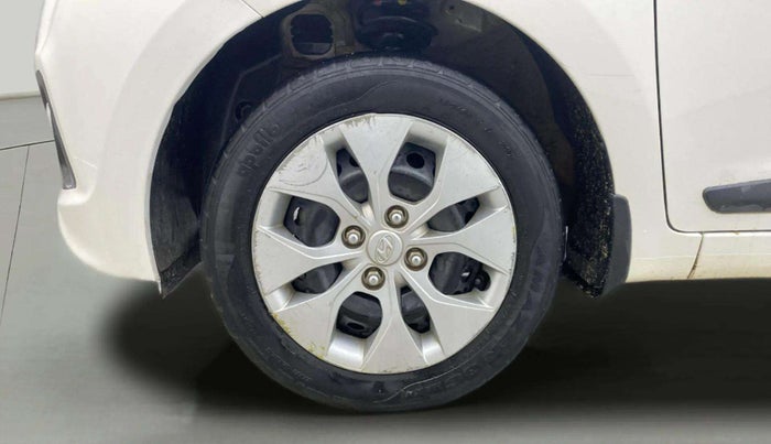 2015 Hyundai Xcent S 1.2, Petrol, Manual, 23,723 km, Left Front Wheel
