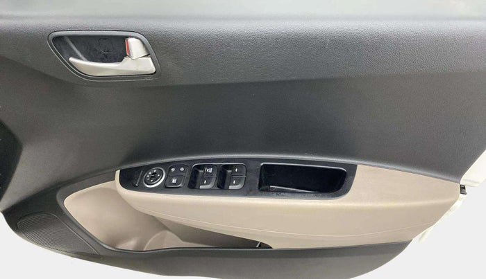 2015 Hyundai Xcent S 1.2, Petrol, Manual, 23,723 km, Driver Side Door Panels Control