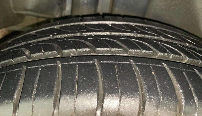 2020 Maruti Ciaz ZETA AT 1.5  SHVS PETROL, Petrol, Automatic, 68,348 km, Right Rear Tyre Tread