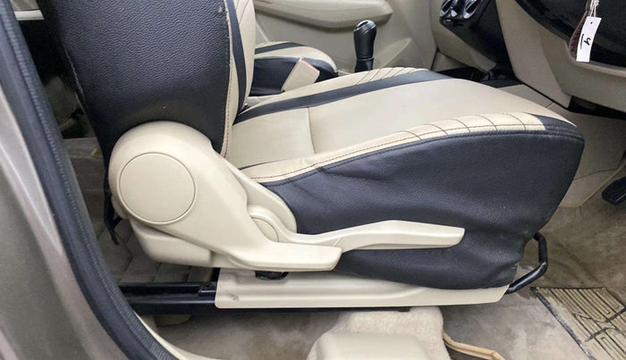 2019 Maruti Dzire VXI, Petrol, Manual, 29,277 km, Driver Side Adjustment Panel