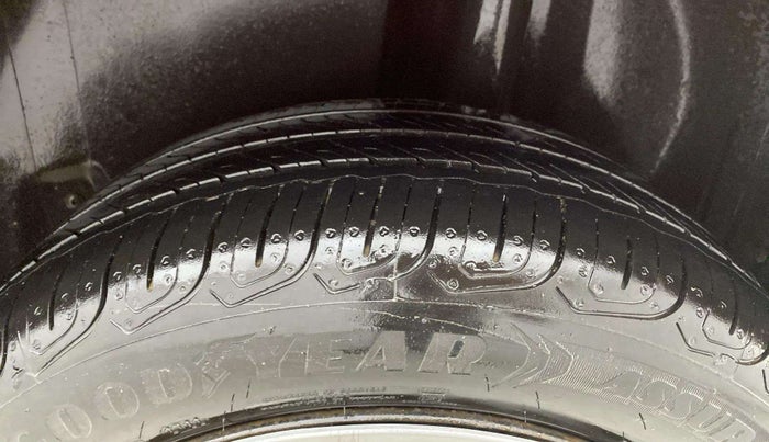 2018 Volkswagen Polo COMFORTLINE 1.0L MPI, Petrol, Manual, 92,458 km, Left Rear Tyre Tread