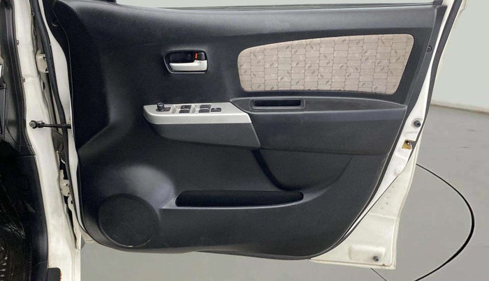 2014 Maruti Wagon R 1.0 VXI, Petrol, Manual, 16,260 km, Driver Side Door Panels Control