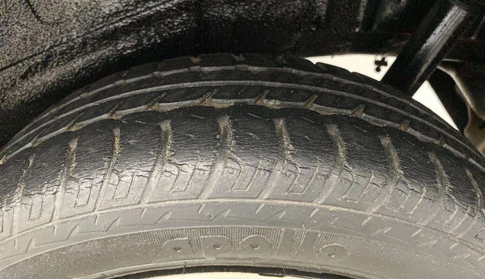 2014 Maruti Wagon R 1.0 VXI, Petrol, Manual, 16,260 km, Left Rear Tyre Tread
