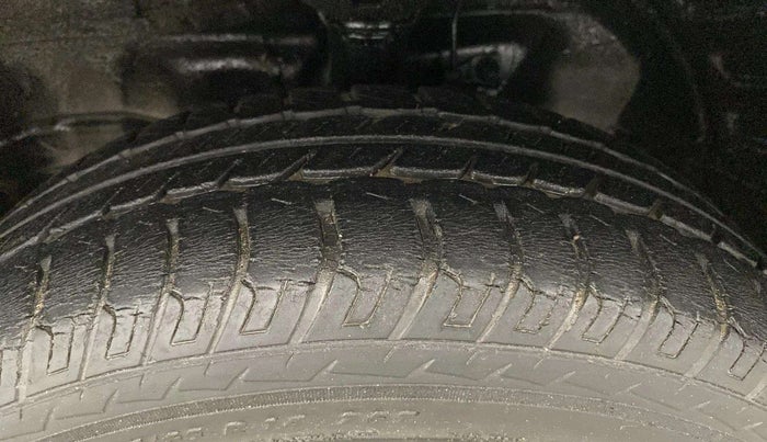 2014 Maruti Wagon R 1.0 VXI, Petrol, Manual, 16,260 km, Left Front Tyre Tread