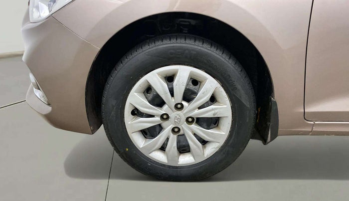 2018 Hyundai Verna 1.4 EX PETROL, Petrol, Manual, 66,756 km, Left Front Wheel