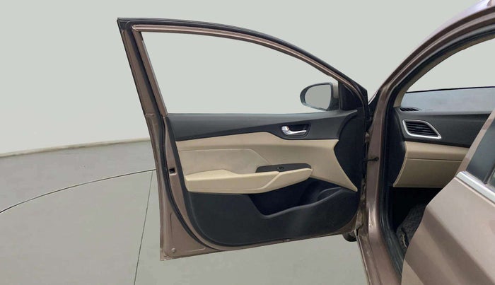 2018 Hyundai Verna 1.4 EX PETROL, Petrol, Manual, 66,756 km, LHS Front Door