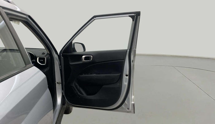 2021 Hyundai VENUE S+ 1.2, Petrol, Manual, 15,024 km, RHS Front Door