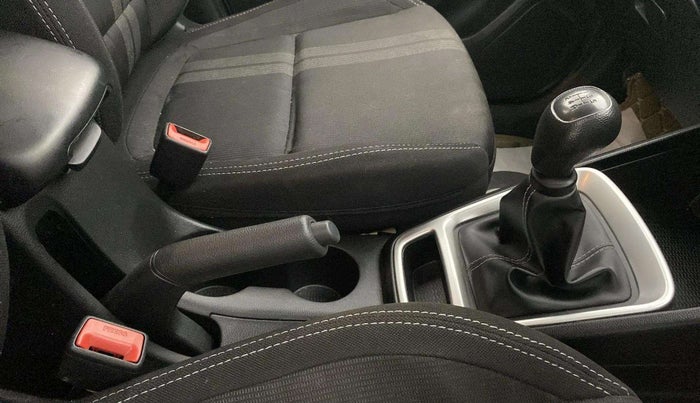 2021 Hyundai VENUE S+ 1.2, Petrol, Manual, 15,024 km, Gear Lever