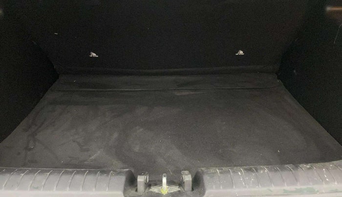 2021 Hyundai VENUE S+ 1.2, Petrol, Manual, 15,024 km, Boot Inside