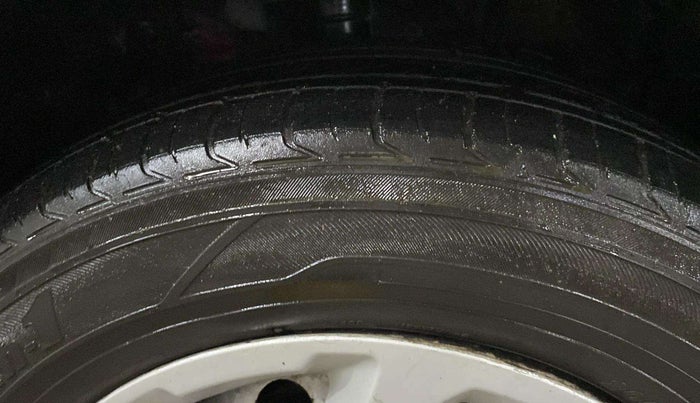 2016 Maruti Vitara Brezza LDI (O), Diesel, Manual, 67,383 km, Right Front Tyre Tread