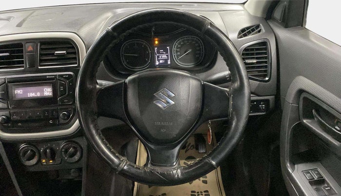 2016 Maruti Vitara Brezza LDI (O), Diesel, Manual, 67,383 km, Steering Wheel Close Up