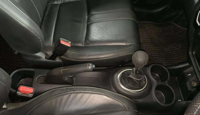 2019 Honda BR-V 1.5L I-VTEC VX, Petrol, Manual, 77,305 km, Gear Lever
