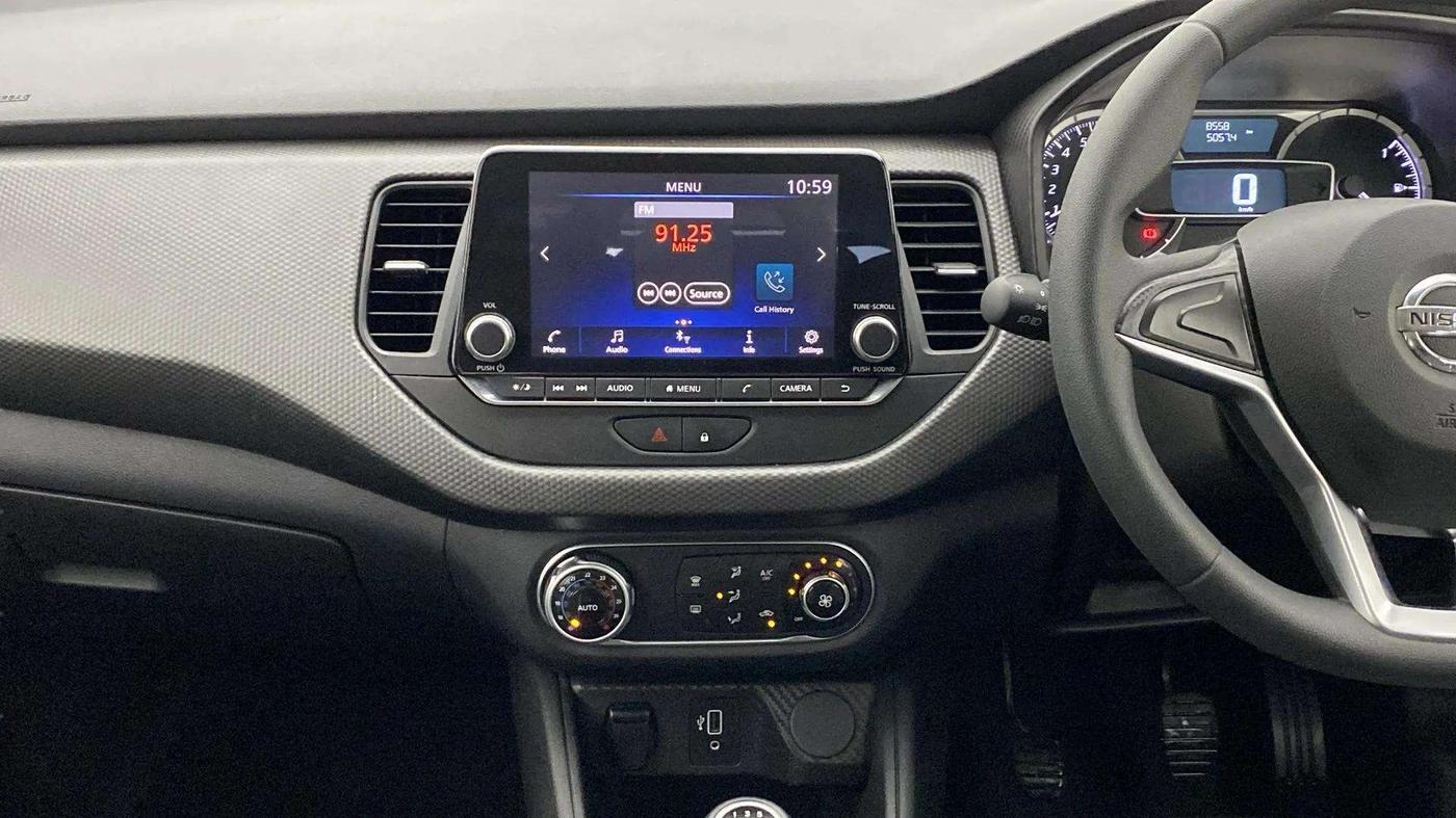 2021 Nissan Kicks XV 1.5, Petrol, Manual, 8,555 km, Air Conditioner