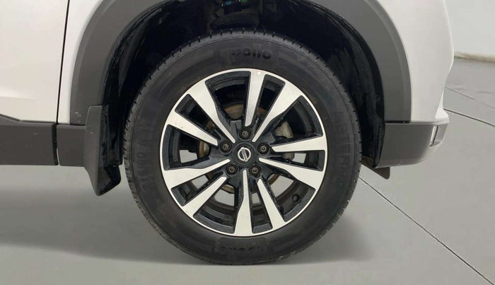 2021 Nissan Kicks XV 1.5, Petrol, Manual, 8,555 km, Right Front Wheel