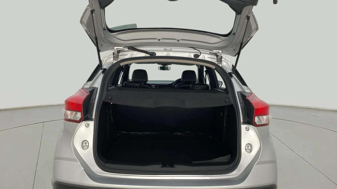 2021 Nissan Kicks XV 1.5, Petrol, Manual, 8,555 km, Boot Open Zoomed View