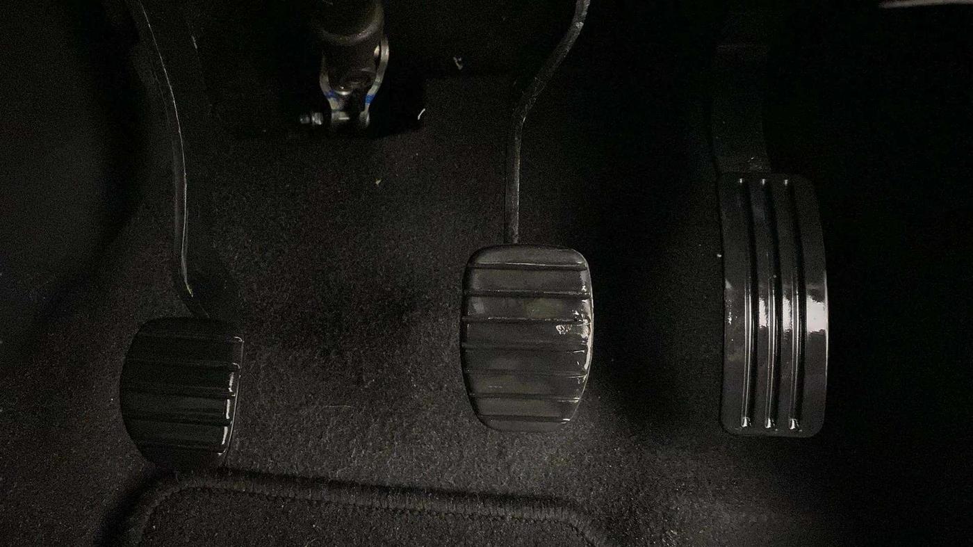 2021 Nissan Kicks XV 1.5, Petrol, Manual, 8,555 km, Pedals
