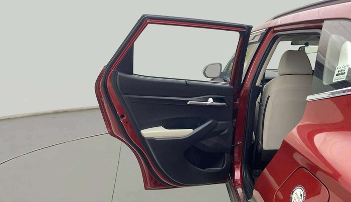 2022 KIA SELTOS HTK PLUS 1.5 IMT, Petrol, Manual, 18,163 km, LHS Rear Door