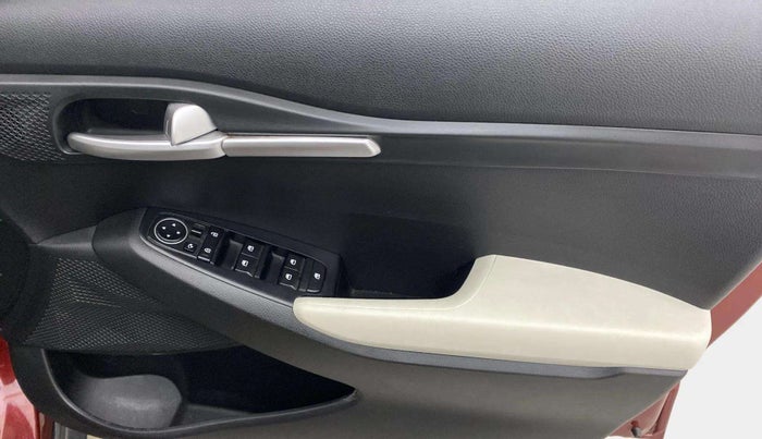 2022 KIA SELTOS HTK PLUS 1.5 IMT, Petrol, Manual, 18,163 km, Driver Side Door Panels Control