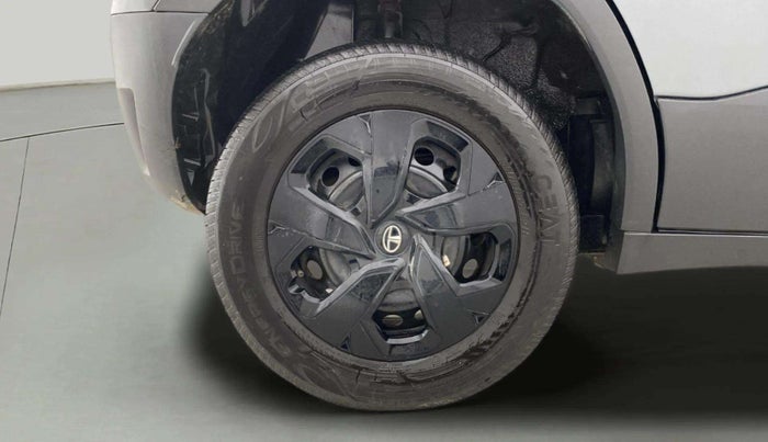 2023 Tata PUNCH ADVENTURE RHYTHM CNG, CNG, Manual, 26,373 km, Right Rear Wheel